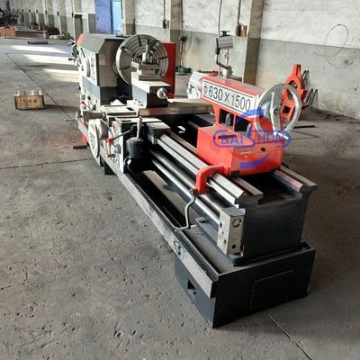 Horizontale handmatige conventionele draaibank Horizontale stijve metaal snijmachine