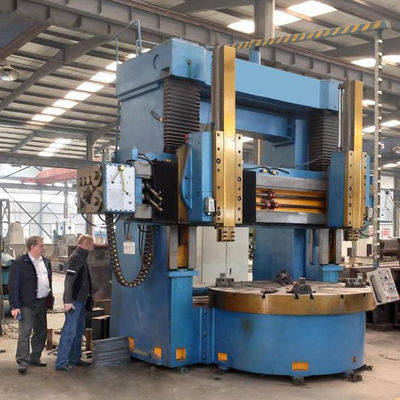 Hoge snelheid conventionele verticale draaibank 55/75 kW vermogen