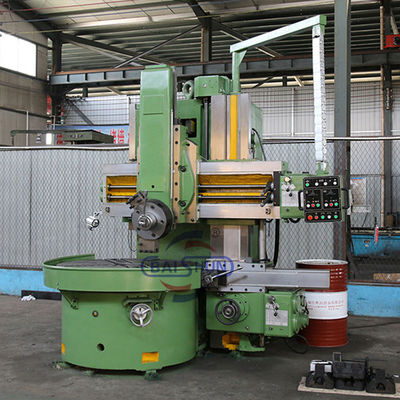 Verticale draaibank van 1200 mm met 15 kW spindelvermogen en 1,5 ton laadcapaciteit