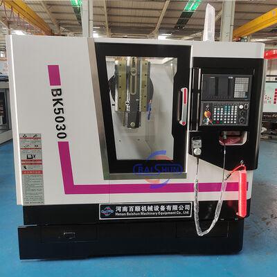BK5040 Kleine Compacte CNC Sleufmachine Voor Elektronische Niet-metalen Onderdelen Sleutelgatverwerking